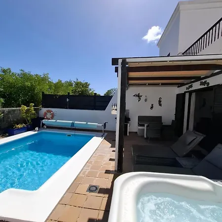 Casa Pedro - Duplex With Jacuzzi, Pool, Ac And Sea Views בית נופש